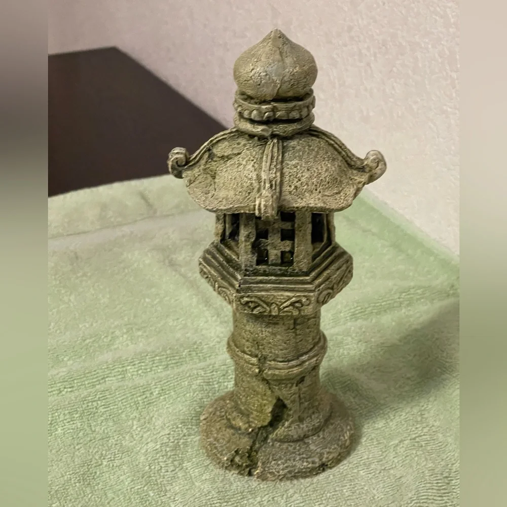 N/A vintage aquarium
